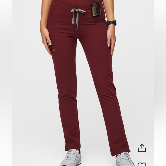 NWT FIGS burgundy Yola skinny pant, size M petite - Picture 1 of 3